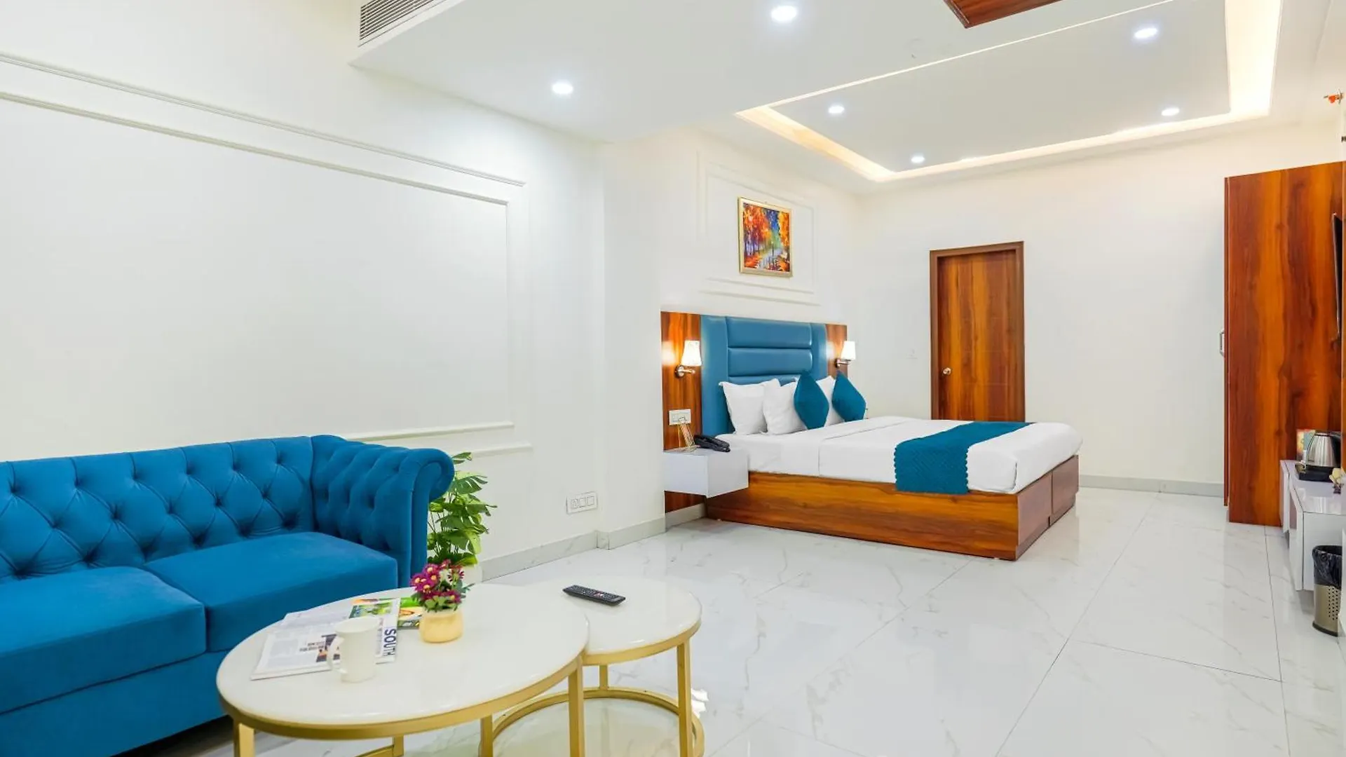 Hotel Fiora Inn Chandigarh Zirakpur הודו